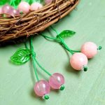 آویز آلبالویی